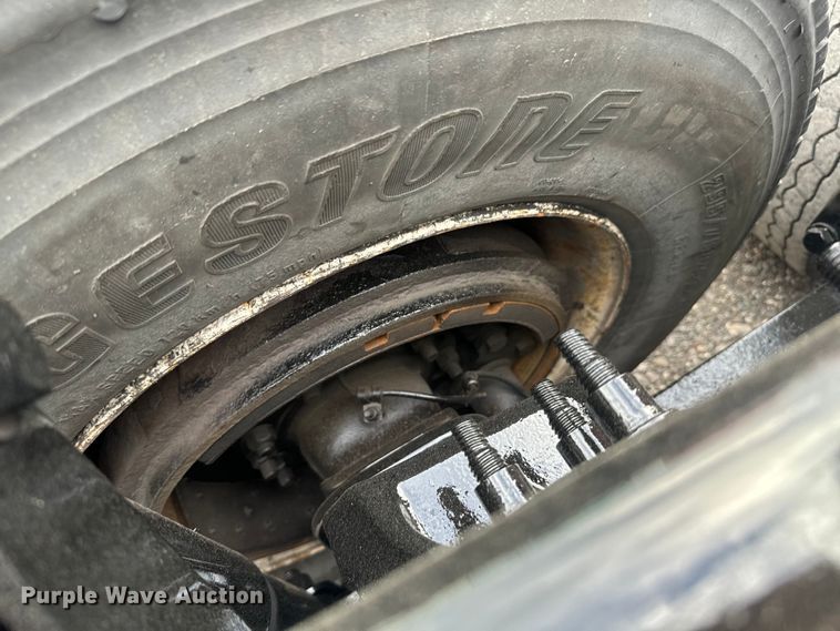 image for item EH3851 2017 Freightliner  Cascadia  semi truck