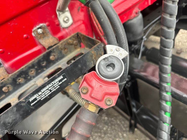 image for item EH3851 2017 Freightliner  Cascadia  semi truck