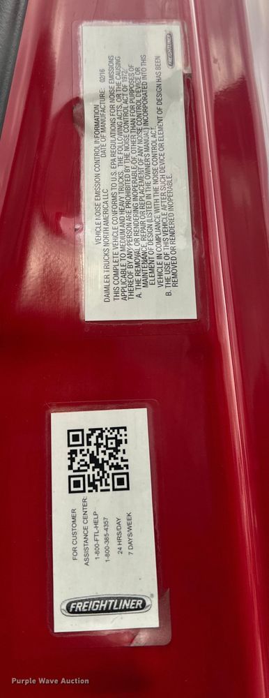 image for item EH3851 2017 Freightliner  Cascadia  semi truck