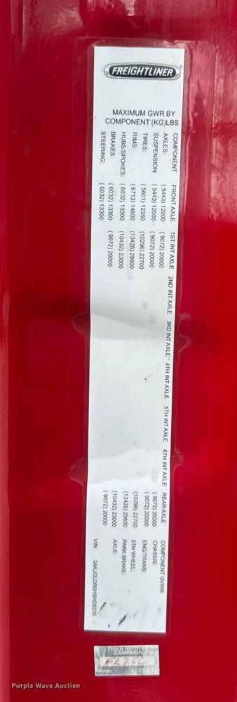 image for item EH3851 2017 Freightliner  Cascadia  semi truck