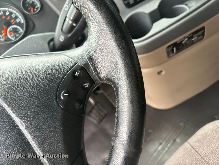 image for item EH3851 2017 Freightliner  Cascadia  semi truck