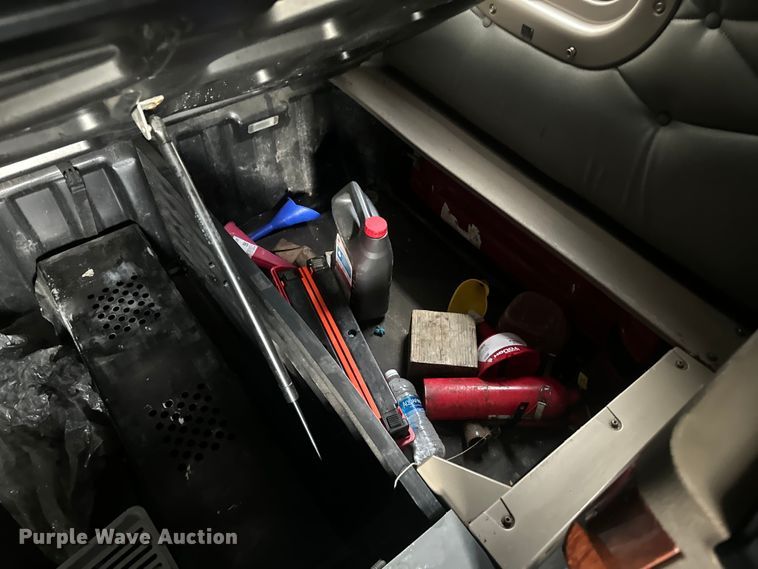 image for item EH3851 2017 Freightliner  Cascadia  semi truck