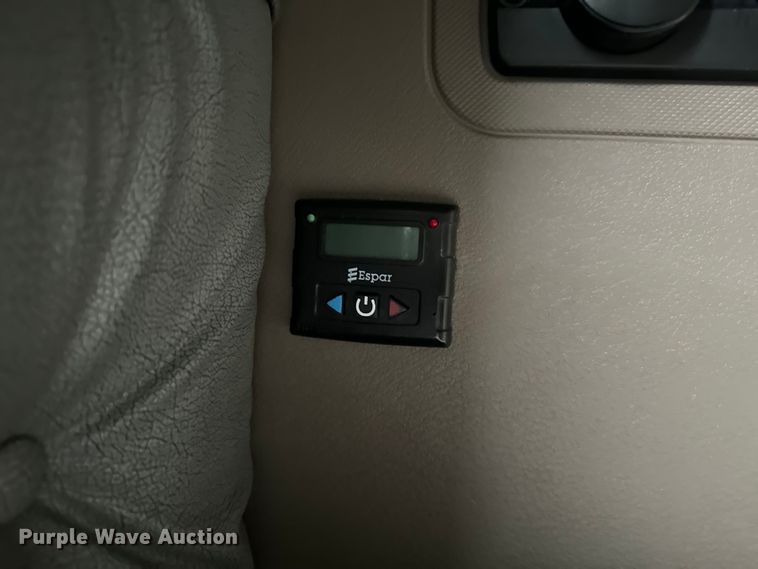 image for item EH3851 2017 Freightliner  Cascadia  semi truck