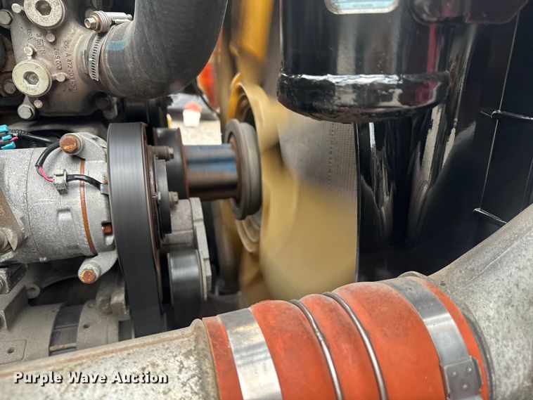 image for item EH3851 2017 Freightliner  Cascadia  semi truck