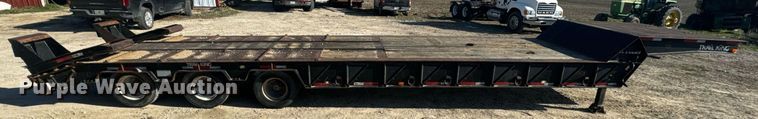 image for item EH6599 1983 Trail King Industries 1452-4260 drop deck trailer
