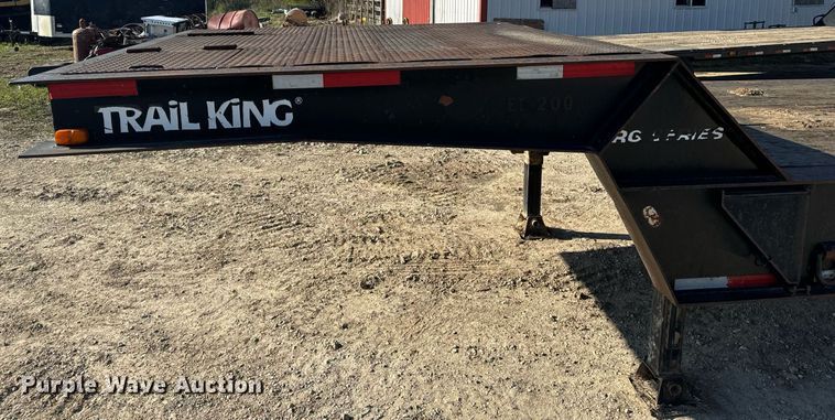 image for item EH6599 1983 Trail King Industries 1452-4260 drop deck trailer
