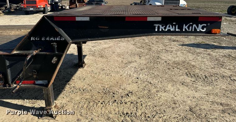 image for item EH6599 1983 Trail King Industries 1452-4260 drop deck trailer