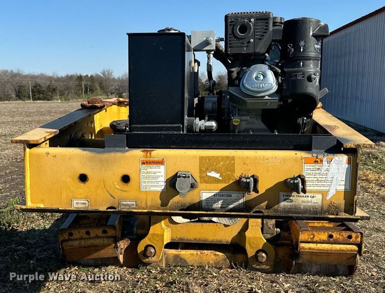 image for item EH6600 2006 Etnyre BlackHawk Q29370 lowboy equipment trailer