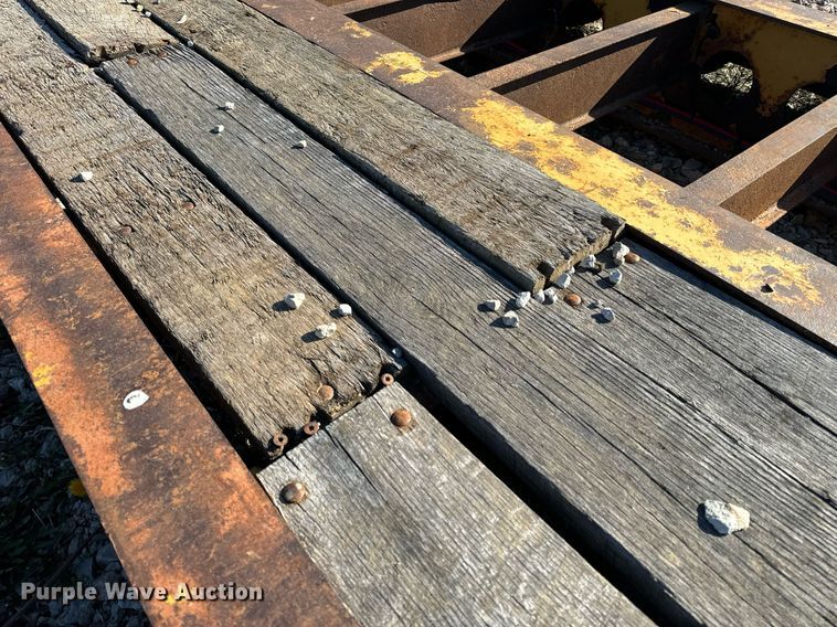 image for item EH6600 2006 Etnyre BlackHawk Q29370 lowboy equipment trailer