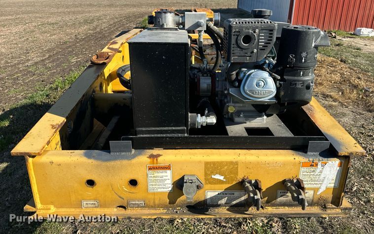 image for item EH6600 2006 Etnyre BlackHawk Q29370 lowboy equipment trailer