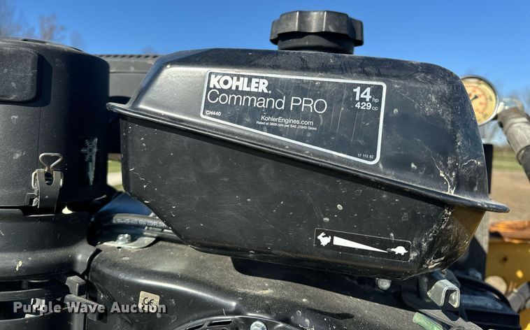 image for item EH6600 2006 Etnyre BlackHawk Q29370 lowboy equipment trailer