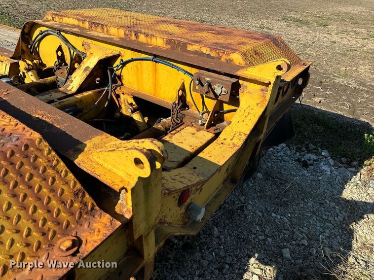 image for item EH6600 2006 Etnyre BlackHawk Q29370 lowboy equipment trailer