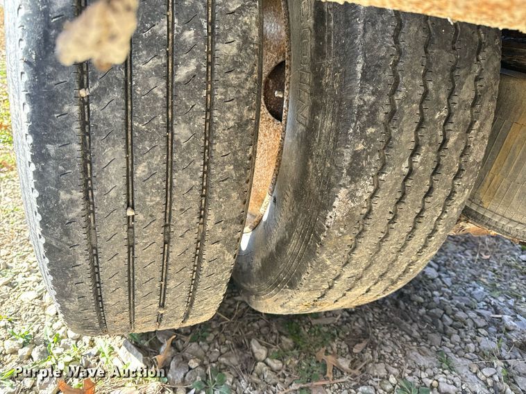 image for item EH6600 2006 Etnyre BlackHawk Q29370 lowboy equipment trailer