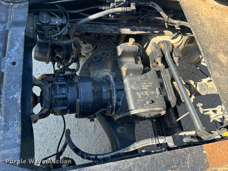 image for item EH6602 2007 Mack Granite semi truck