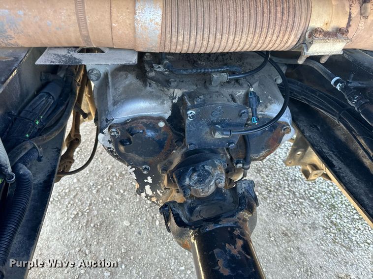 image for item EH6602 2007 Mack Granite semi truck