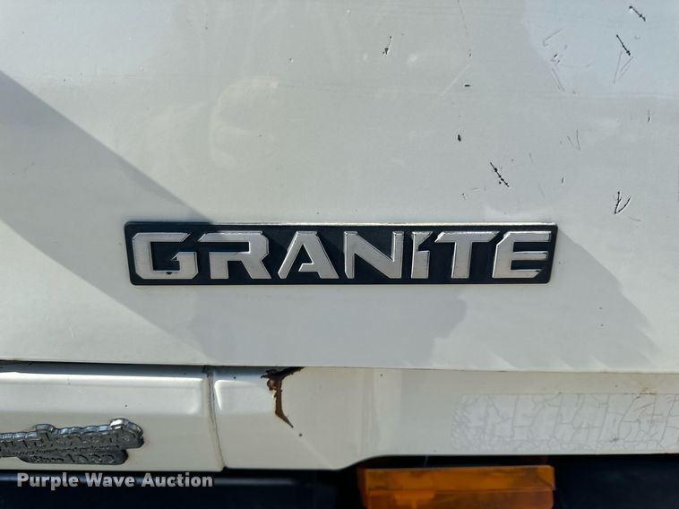 image for item EH6602 2007 Mack Granite semi truck