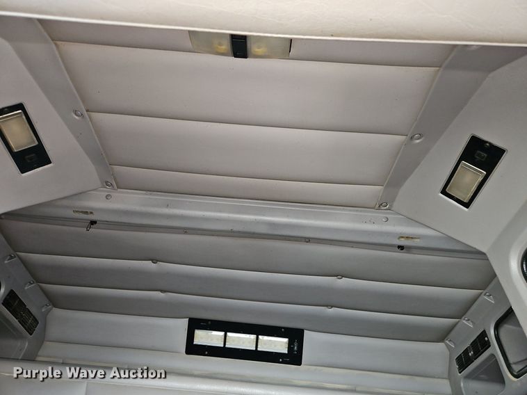 image for item EI3640 2006 Peterbuilt 379 semi truck