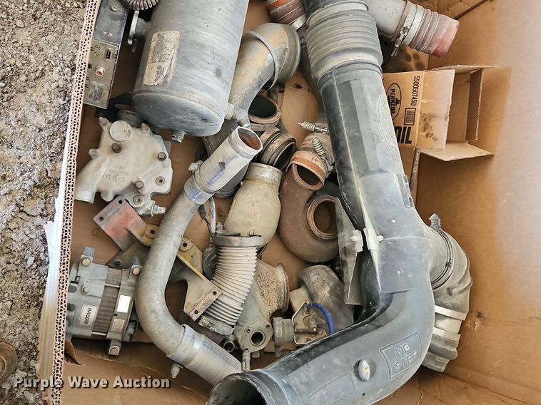 image for item EI3640 2006 Peterbuilt 379 semi truck