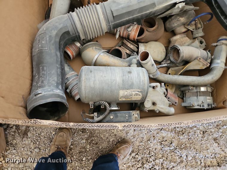 image for item EI3640 2006 Peterbuilt 379 semi truck