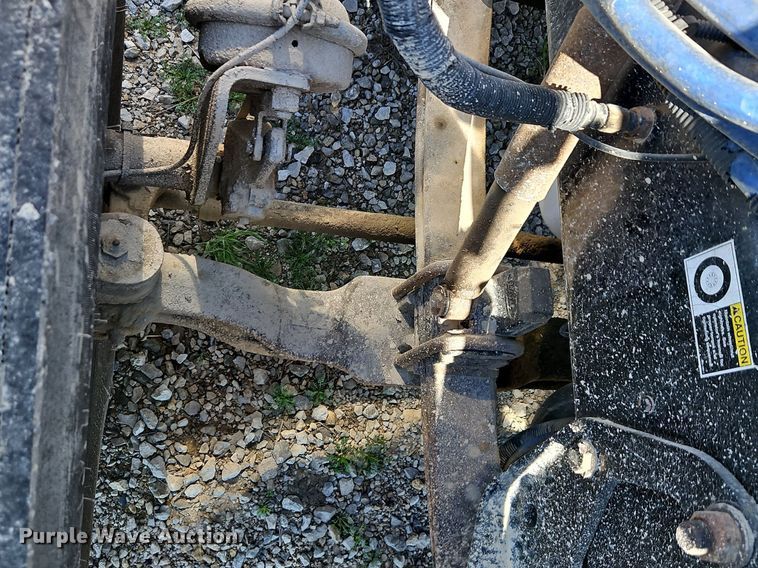 image for item EI3640 2006 Peterbuilt 379 semi truck