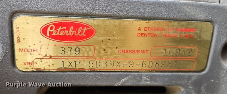 image for item EI3640 2006 Peterbuilt 379 semi truck