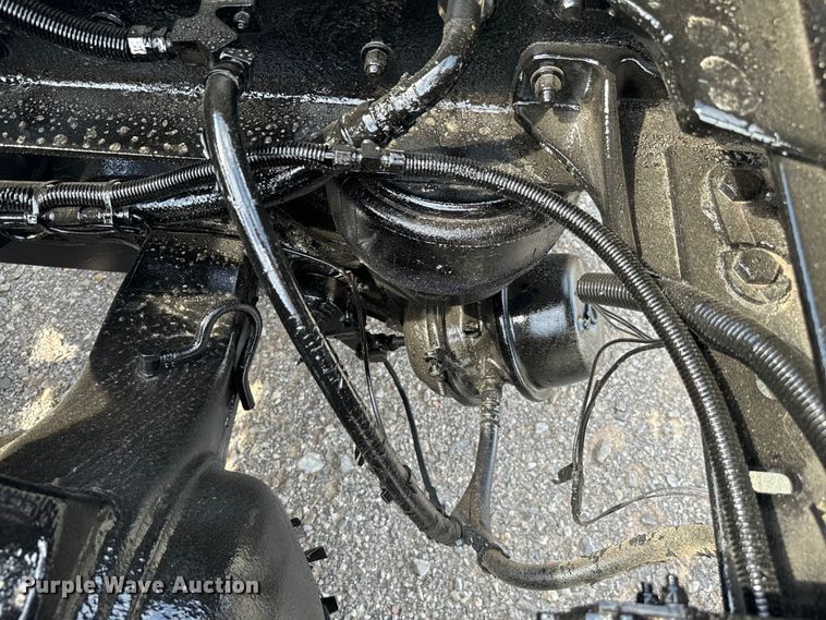 image for item EJ0317 2006 Kenworth T800 semi truck