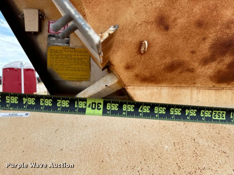 image for item EJ0335 1991 Fruehauf  DRXX-M2-32 end dump trailer