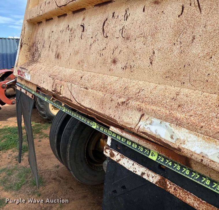 image for item EJ0335 1991 Fruehauf  DRXX-M2-32 end dump trailer