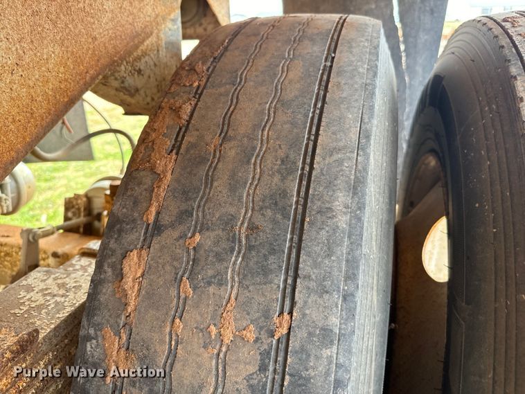 image for item EJ0335 1991 Fruehauf  DRXX-M2-32 end dump trailer