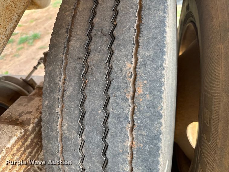 image for item EJ0335 1991 Fruehauf  DRXX-M2-32 end dump trailer