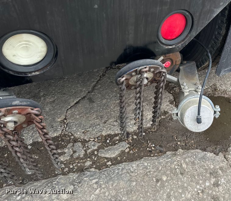 image for item EJ0347 Kalmar  Ottawa 4x2 yard truck