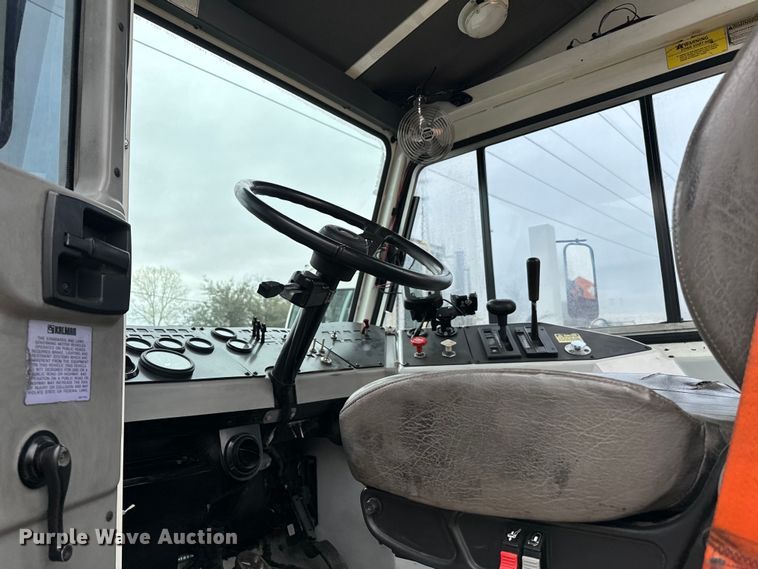 image for item EJ0347 Kalmar  Ottawa 4x2 yard truck