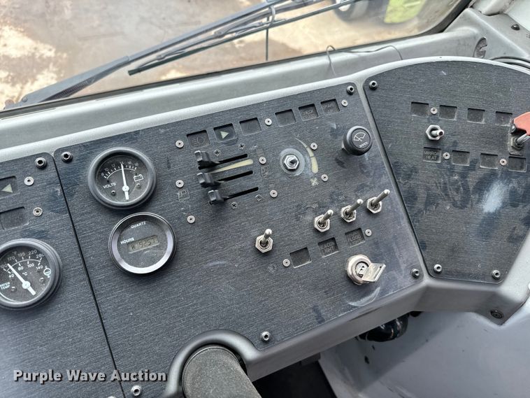 image for item EJ0347 Kalmar  Ottawa 4x2 yard truck