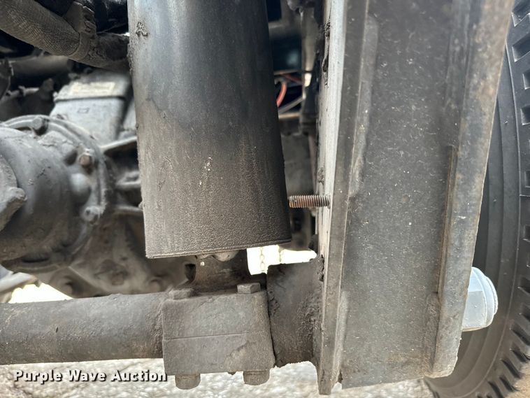 image for item EJ0347 Kalmar  Ottawa 4x2 yard truck