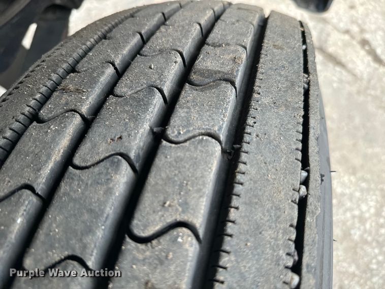 image for item EJ0347 Kalmar  Ottawa 4x2 yard truck