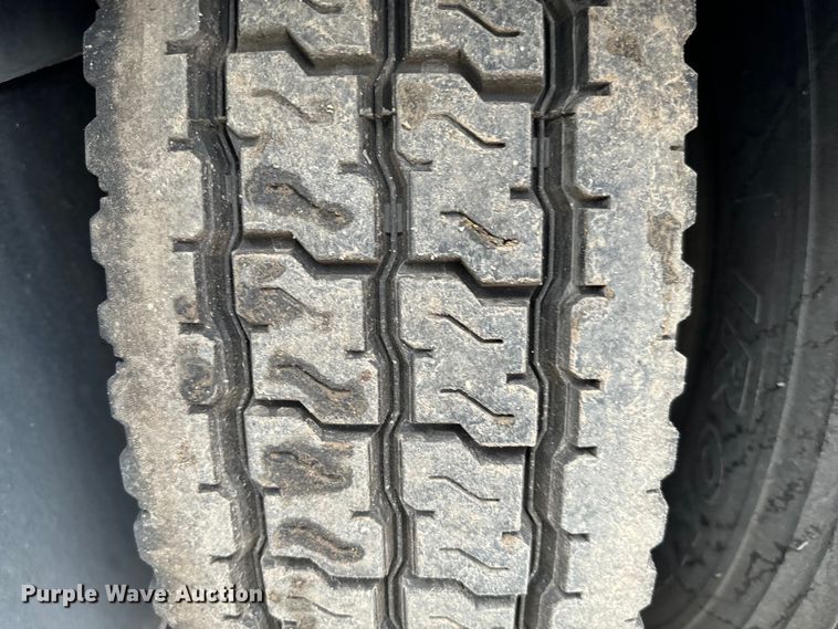 image for item EJ0347 Kalmar  Ottawa 4x2 yard truck