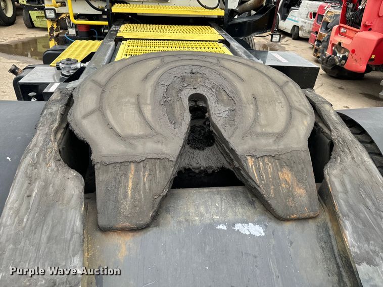 image for item EJ0348 2015 Autocar XSPotter yard truck