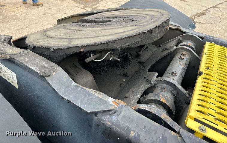 image for item EJ0348 2015 Autocar XSPotter yard truck