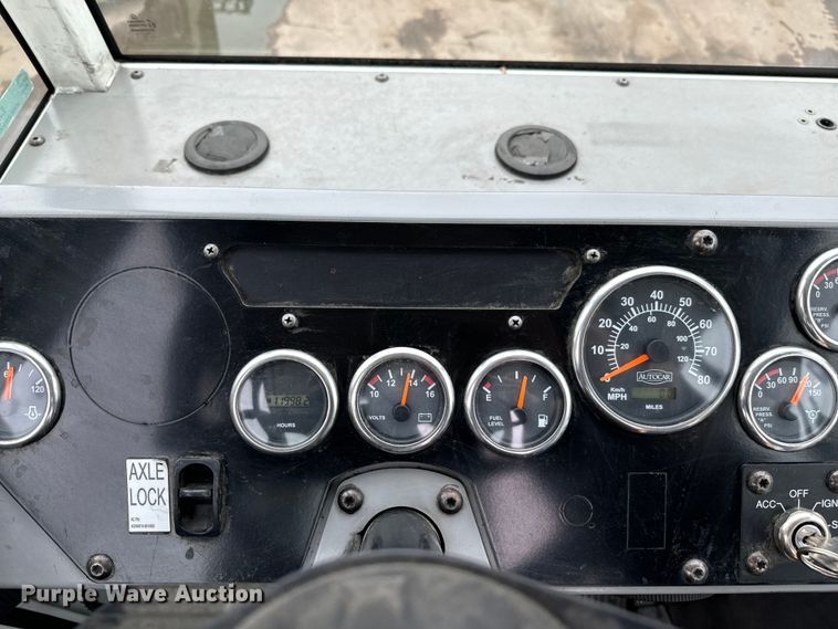 image for item EJ0348 2015 Autocar XSPotter yard truck