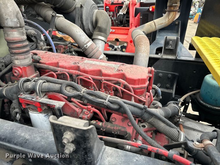 image for item EJ0348 2015 Autocar XSPotter yard truck