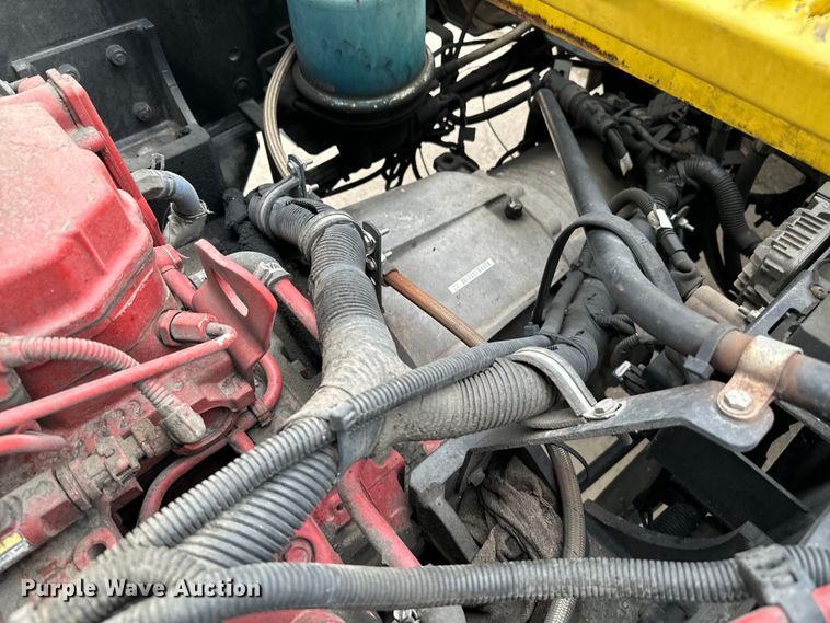 image for item EJ0348 2015 Autocar XSPotter yard truck