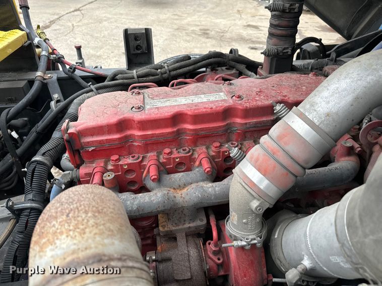 image for item EJ0348 2015 Autocar XSPotter yard truck