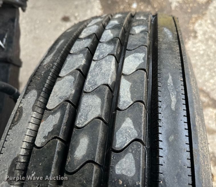 image for item EJ0348 2015 Autocar XSPotter yard truck