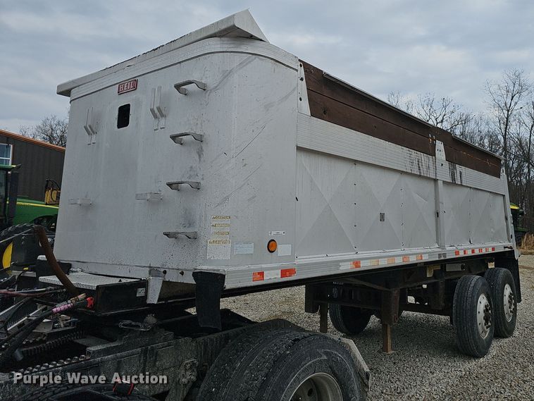 image for item EJ6054 1994 Heil end dump trailer