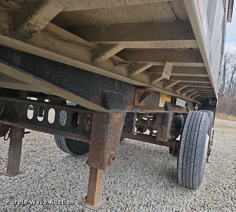 image for item EJ6054 1994 Heil end dump trailer