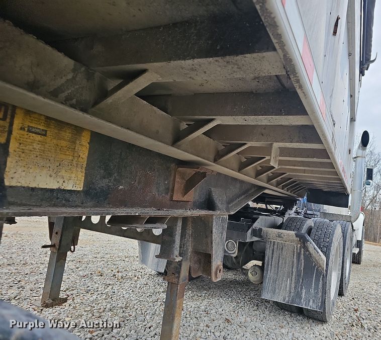 image for item EJ6054 1994 Heil end dump trailer