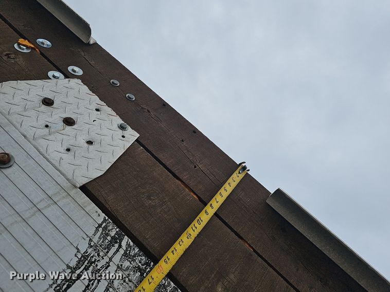 image for item EJ6054 1994 Heil end dump trailer