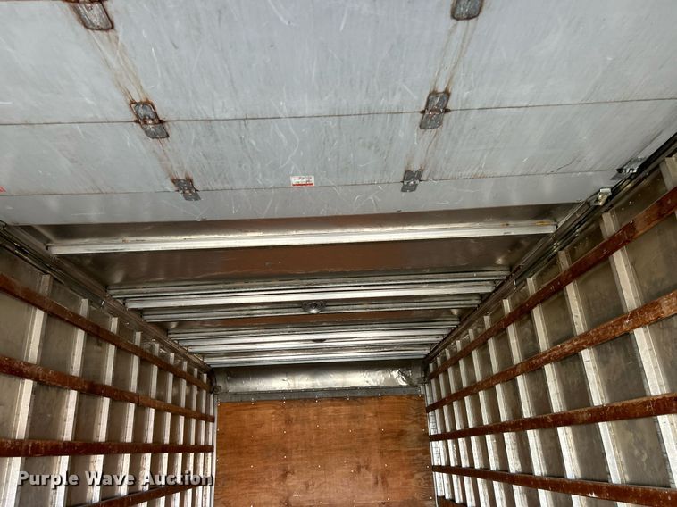 image for item EK4006 2000 International 4700 box truck