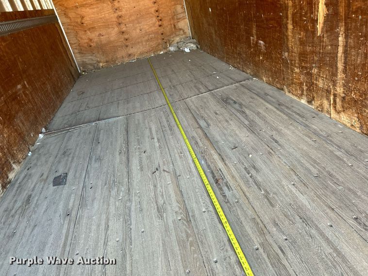 image for item EK4006 2000 International 4700 box truck