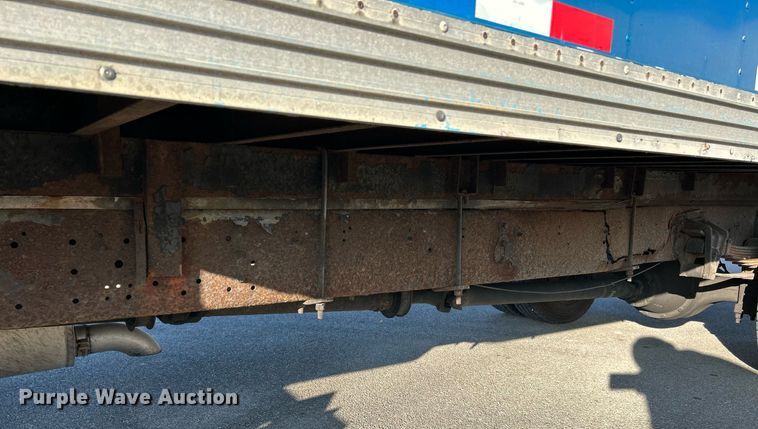 image for item EK4006 2000 International 4700 box truck